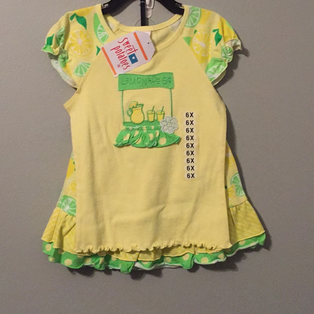 Shirt and skirt set